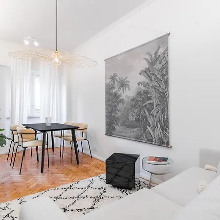 Apartment Casa Boma - Sunny And Spacious With Private Terrace - Alcantara Ii *