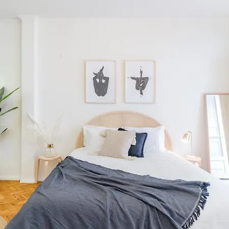 Casa Boma - Sunny And Spacious With Private Terrace - Alcantara Ii Lisbon
